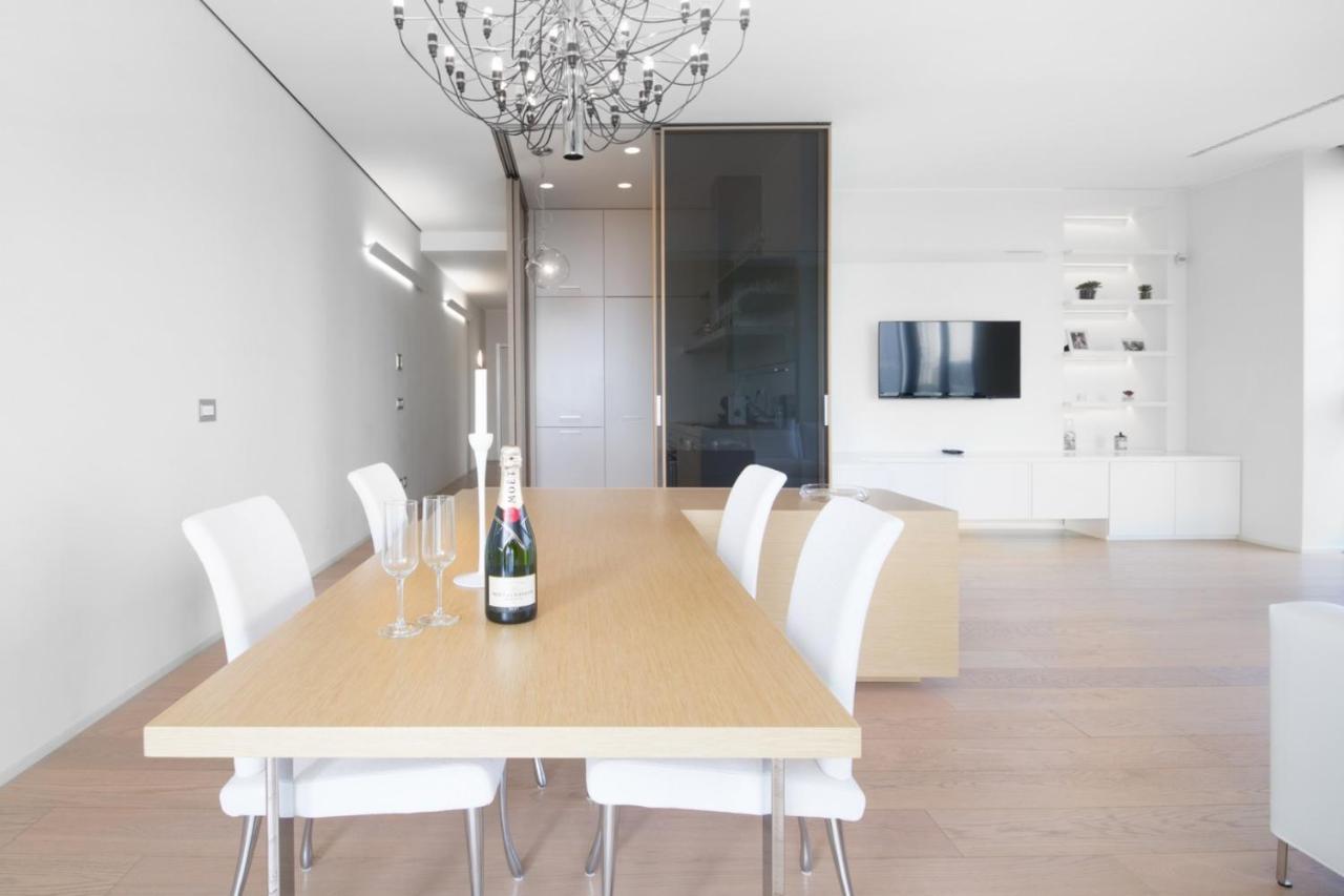 Stylish Elegant Suite In Torre Solaria With Exclusive Milan'S View Milão Exterior foto