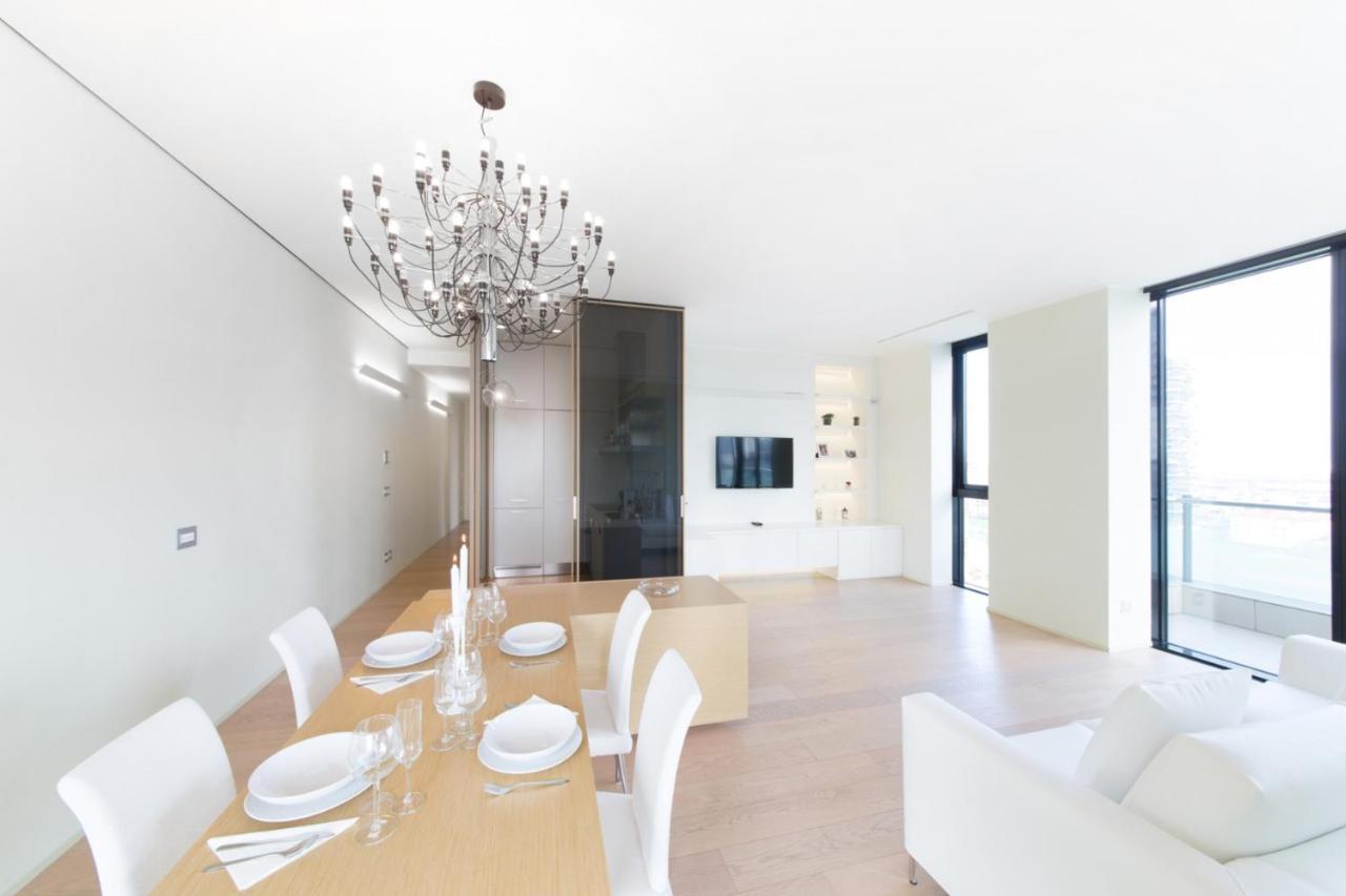 Stylish Elegant Suite In Torre Solaria With Exclusive Milan'S View Milão Exterior foto