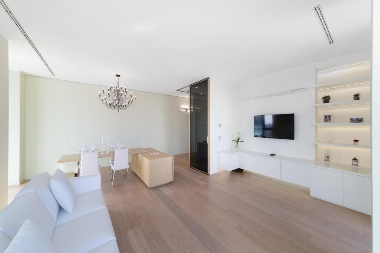 Stylish Elegant Suite In Torre Solaria With Exclusive Milan'S View Milão Exterior foto